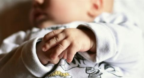 المعتقدات عن بكاء الأطفال 