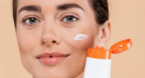 نصائح فعالة للعناية بالبشرة في فصل الربيع