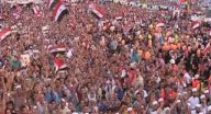 الانقسام السياسي يسيطر على أجواء أول أيام العيد بمصر الانقسام السياسي يسيطر على أجواء أول أيام العيد بمصر