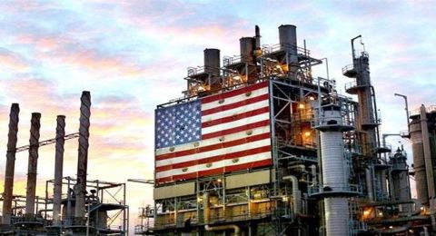 ارتفاع مفاجئ بمخزونات النفط الأميركية يفوق التوقعات