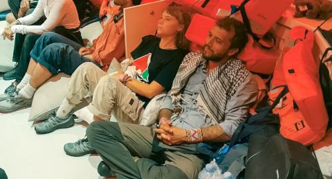 بريطانيا تؤكد دعم مواطنيها المحتجزين في إسرائيل بعد منع أسطول المساعدات إلى غزة