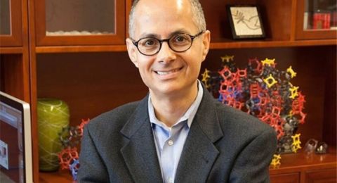 من هو الأردني عمر ياغي وما هي أهم إنجازاته على طريق الحصول على جائزة نوبل للكيمياء 2025؟