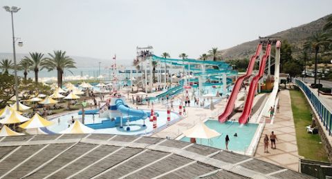 تحقيق يكشف: تلوث في حديقة مائية وراء إصابات 