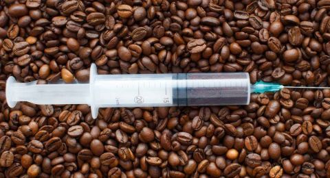 حقن القهوة.. ظاهرة صحية تفتقر للأدلة العلمية