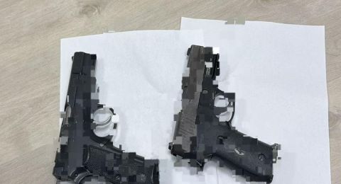 الشرطة: اعتقال شاب في أم الفحم بعد ضبط مسدسين وإطلاق نار في حفل زفاف