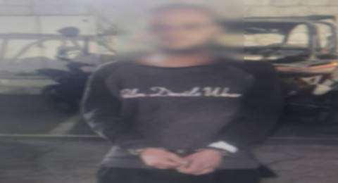 الناصرة: توقيف مشتبه به بعد خرق امر الحبس المنزلي واقتحم سيارات في المستشفى الإيطالي