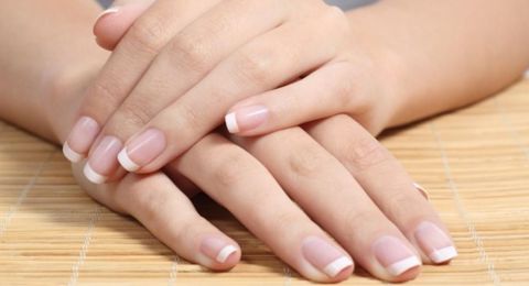شكل أظافركِ.. يكشف الكثير عنك!
