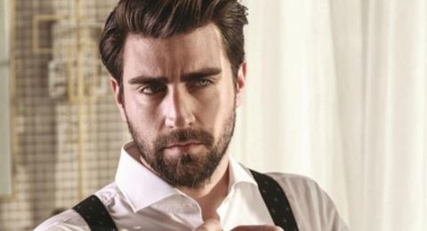 ممثل تركي يشيد بمحمد صلاح ويثير جدلاً بتوقعاته لأرقامه القياسية