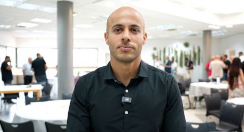 الحكم نائل عودة لـبكرا: العنصرية في الملاعب انعكاس مباشر لما يحدث في المجتمع