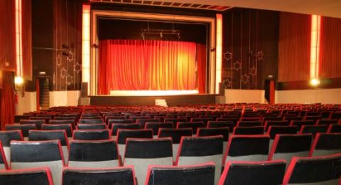 أكثر من 1,200 ممثل ومخرج وعامل في صناعة السينما يعلنون هذا الأسبوع مقاطعة المؤسسات السينمائية الإسرائيلية