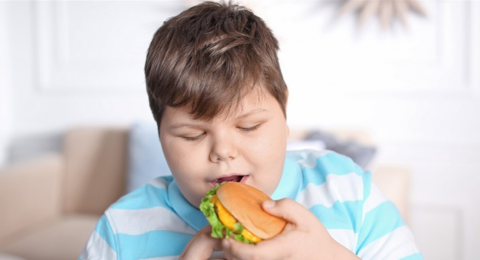 اليونيسف: السمنة تتجاوز النحافة بين الأطفال والمراهقين لأول مرة