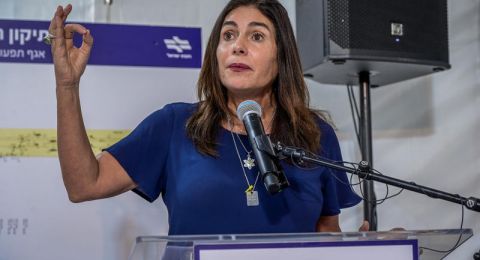 وزيرة المواصلات ميري ريغيف تتعرض لمئات رسائل التهديد من تركيا