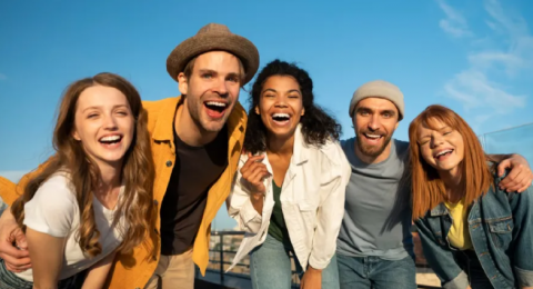 أبراج تحب أن تجعل الآخرين سعداء