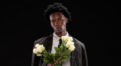 هوليوود.. العثور على جثة متحللة داخل سيارة تسلا مسجلة باسم نجم الراب D4vd