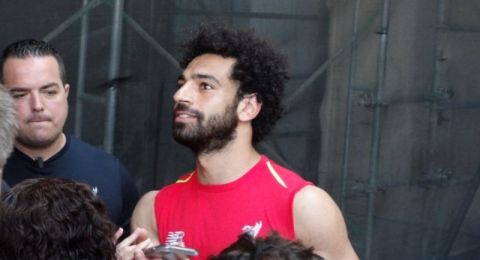 منتخب بوركينا فاسو يفاجئ محمد صلاح بهدية خاصة بعد مباراة التصفيات