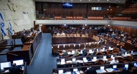 رئيس الائتلاف الإسرائيلي: "كان هذا شهرًا أسود لأعضاء الكنيست العرب"