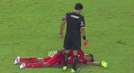 بالفيديو .. حارس برشلونة 