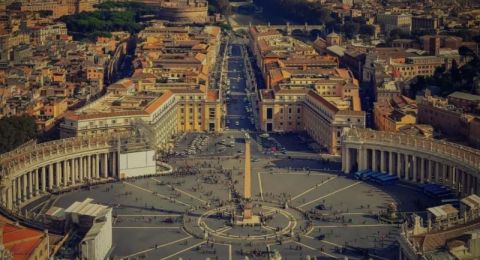 مضيفو العال يكشفون أسرار الوجهات الدافئة لفصل الشتاء المقبل