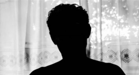 أصيب بسكتة قلبية.. النجم الشهير ابن 43 عاما عُثر عليه ميتا داخل منزله (صورة)