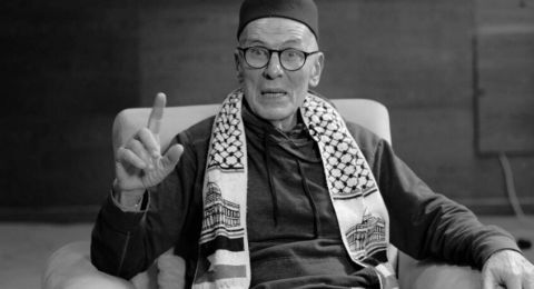 المغرب: فلسطين تفقد صديقا صادقا.. صهيون أسيدون يهودي عاش بالكوفية الفلسطينية ووقف في وجه الصهيونية