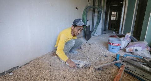 سلطة السكان الإسرائيلية تدرس استقدام 3 آلاف عامل صيني إضافي رغم فشل التجربة السابقة