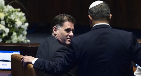 استقالة رون ديرمر من الحكومة الإسرائيلية: 