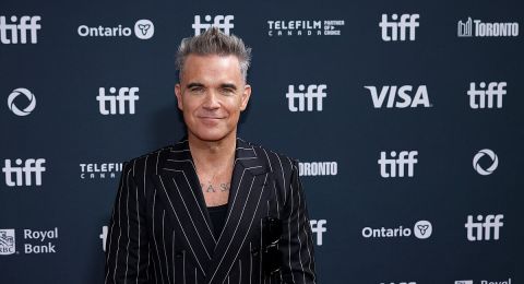 روبي ويليامز يحذّر: حقن إنقاص الوزن تسببت بتدهور بصري