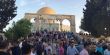 آلاف المقدسيين يؤدون صلاة العيد بالأقصى
