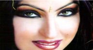 مكياج عيون اسود وابيض