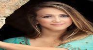 /دلال ابو آمنه - هالبيت في معلول