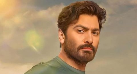 تامر حسني يثير الضحك بمحاولة فاشلة لنطق الألمانية قبل حفله في دوسلدورف