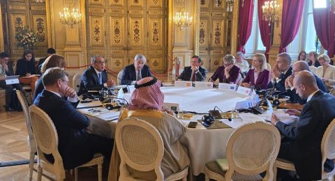 مصر تدعو للإسراع في تنفيذ المرحلة الثانية من اتفاق غزة