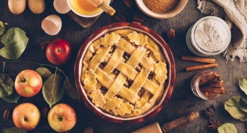 فطيرة التفاح بالقرفة سهلة وسريعة