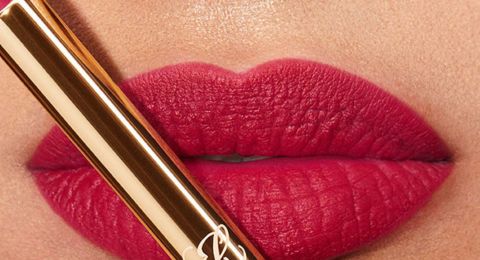 الماركة التجارية الفاخرة للمكياج والعناية إستي لاودر تطلق مجموعة جديدة من أحمر الشفاه Estée Lauder Pure Color Explicit