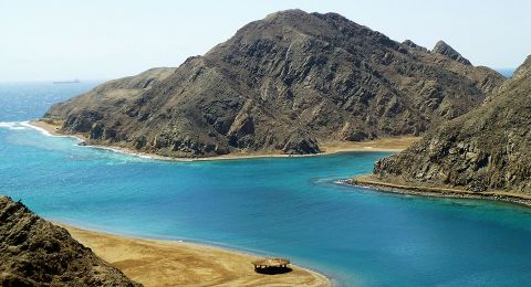 آلاف الإسرائيليين يتجهون إلى سيناء رغم التحذيرات: 