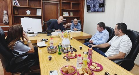 سچالوفيتس يواصل جولاته في البلدات العربية: زيارات ميدانية إلى الطيرة وقلنسوة ومتابعة قضايا السلطات المحلية