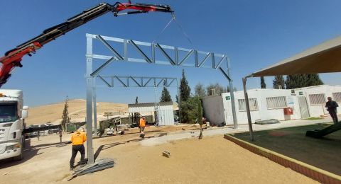 النقب: قرار مؤسف بتفكيك ونقل الأنظمة الشمسية في رياض وبساتين قريتي أم بطين والغرا