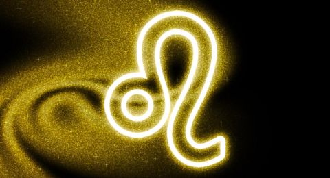 كيف تحب امرأة الأسد؟