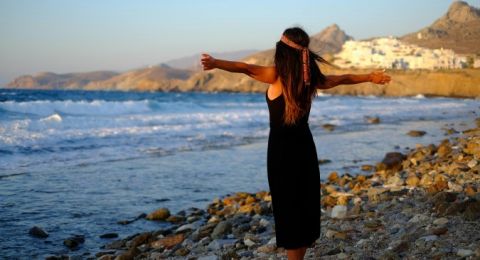 8 أسباب تجعل من جزيرة ناكسوس اليونانية وجهة مفضلة في يوليو 2025