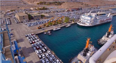 بلدية إيلات تقرر وقف العمل كليًا في ميناء المدينة بسبب هجمات الحوثيين المتكررة