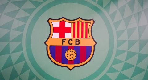 رعاية غير تقليدية.. دولة إفريقية على قميص برشلونة