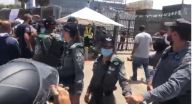 المواجهات تتجدد في مدينة يافا، والمطالبة بالانسحاب من المقبرة المواجهات تتجدد في مدينة يافا، والمطالبة بالانسحاب من المقبرة