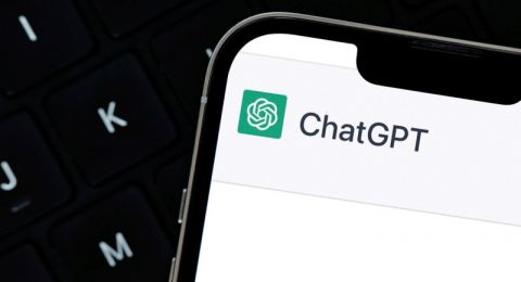 دراسة: ChatGPT أداة رئيسية للمعلومات والإرشاد لدى الشباب والكبار