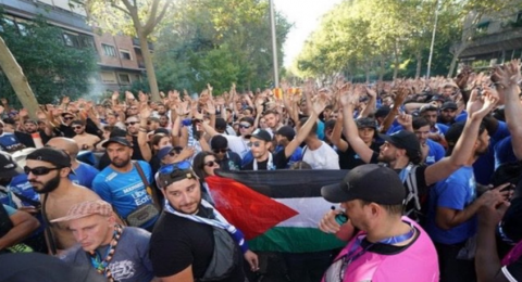 اشتباكات بين الشرطة الإسبانية وجماهير مارسيليا.. ومنع رفع أعلام فلسطين في ملعب ريال مدريد