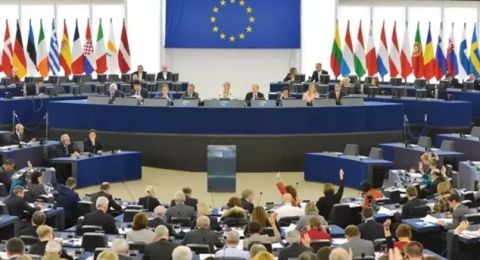 وزير الخارجية الإيطالي يؤكد دعم روما فرض عقوبات على إسرائيل