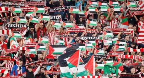 رابطة الدوري: سنسمح بإدخال الأعلام الفلسطينية في مباريات الدوري الإسباني