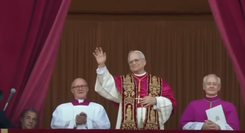 بابا الفاتيكان: الشعب الفلسطيني في غزة يُجبر على النزوح في ظروف غير مقبولة