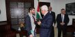 الرئيس الفلسطيني أبو مازن يستقبل الفنان هيثم خلايلة