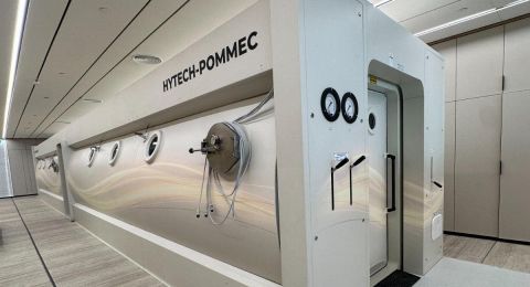 علاج متطور في غرفة الأوكسجين عالي الضغط ينقذ قدم مريض من البتر في مستشفى 