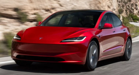 أكثر من 10,000 مالك يقاضون تسلا بسبب “الفرملة الوهمية” ومزاعم خاطئة